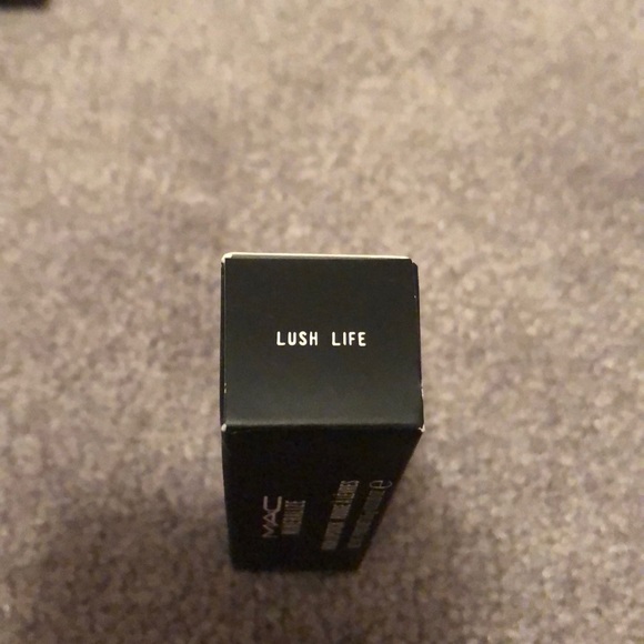 MAC - Picture 3 of 3